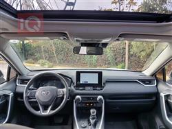 تۆیۆتا ڕاڤ 4